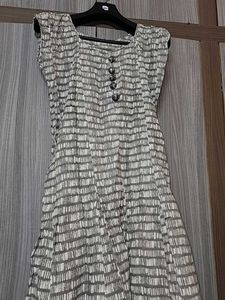 Sleeveless Cotton Anarkali Kurti
