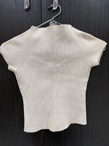 beige knit crop top