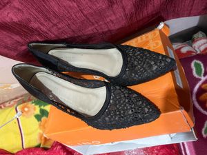 Elegant Black Lace Stiletto Heels
