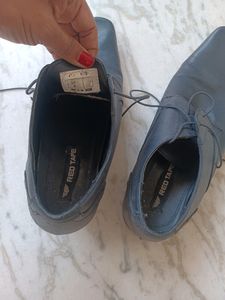 Red Tape Black Leather Dress Shoes