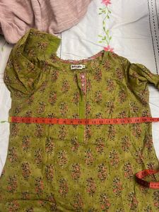 FabIndia Green Floral Print Cotton Kurta