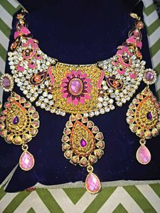 Exquisite Pink & Gold Kundan Necklace Set