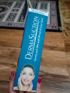 DermaSuction Pore Cleaning Device