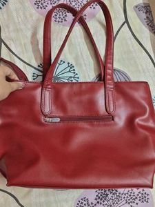 Dressberry Chic Red Handbag 👜