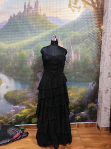Black Tiered Gothic Sleeveless dress