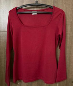 Women's Red Long Sleeve Top