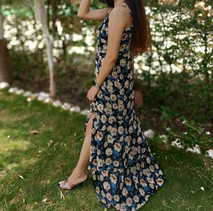 gown