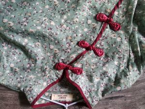 Charming Floral Cheongsam Blouse
