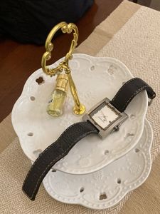Elegant Leather Band Watch