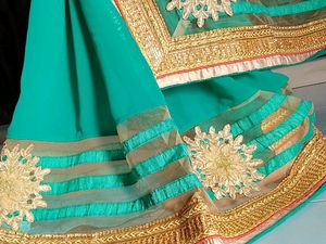 Discount Offernr"NET PATTERN"Saree With Blouse