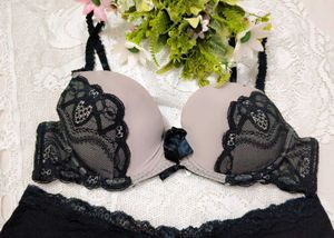 Lace Detail Bra with beautiful brief 👍