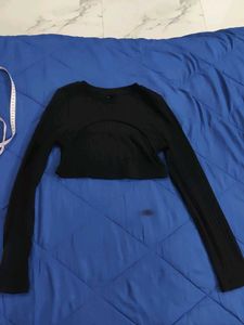 Black Ribbed Cutout Long Sleeve Crop Top