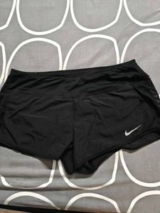 Nike Running Shorts L - Black