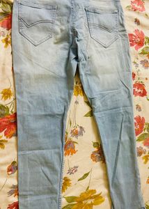 Men's Light Blue Jeans