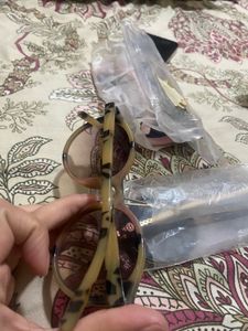 Chic Round Red Frame Sunglasses
