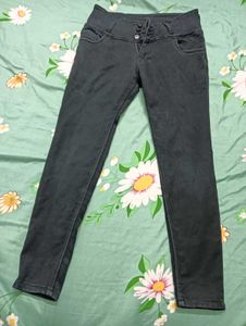 women black jeans