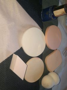 Combo Of BLUE EYE LINER AND MAKEUP SPONGE