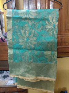 Floral Pattern Saree