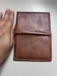 slim and light Leather Wallet