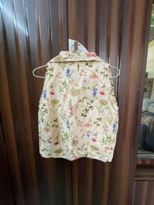 Zara Floral Print Sleeveless Blazer