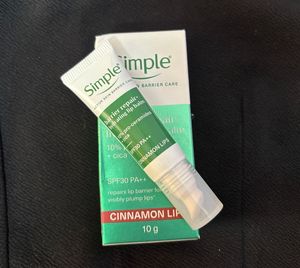Simple barrier repair hydrating lip balm