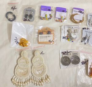 Earring Bundle! DM For Each Price 👑