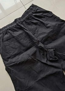 Classic Black Cropped Wide-Leg Pants