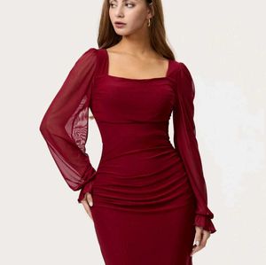 Elegant Maroon Midi Dress