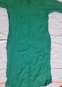 Hurryup To Grab...Women's Solid Cotton Kurti ,nice Looking As Formals For Office ,meetings Others,it Has Buttons That Was Only Design
