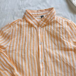 Price Drop!!H&M Summer Shirt (Women)🎀