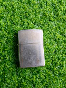 Authentic Zippo Lighter – Classic Plain Brushed /