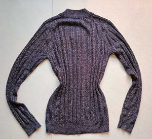Cozy Gray V-Neck Sweater