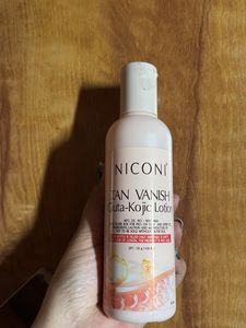NICONI Tan Vanish Gluta-Kojic Lotion Set