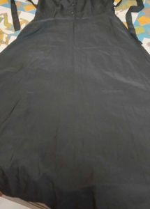 Elegant Black Midi Dress
