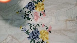 Embroidered White Cropped Top