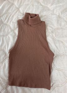 Ribbed Mock Neck Sleeveless Crop Top