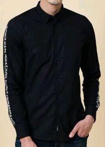 Spread Collar Classic Shirt