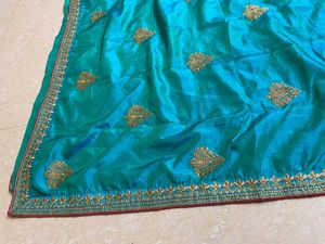 PRICE DROPPED👈🏻Teal &amp; Gold Embroidered Saree
