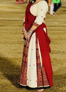 Traditional Red and White gamthi chanhiya choli  S