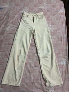 combo of High Waisted Wide Leg Jeans &amp; Graphic Tee