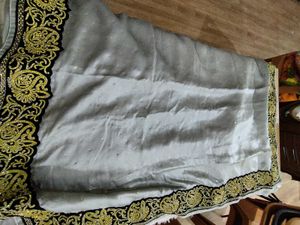 Silver With Black Saree (Women's)