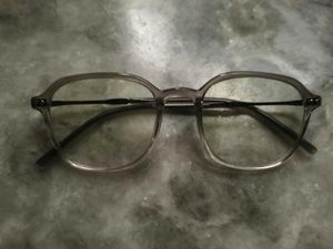 Stylish Grey Clear Square Frame Eyeglasses zero po