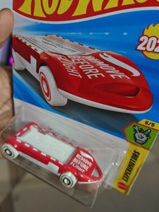 Hot Wheels Twin tags