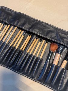Professional Makeup Brush Set