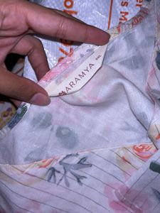 Floral Print V-Neck Kurta