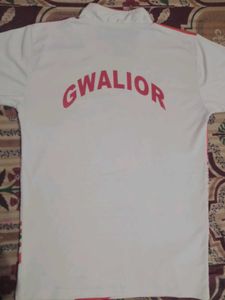 women's Sporty White Graphic T-Shirt &amp; shorts