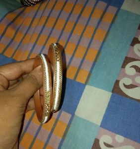 Moti pearl Golden Studs Bangles