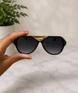 New Stylish Black & Gold Sunglasses