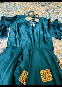 1 hr used Beautiful Teal Ethnic Gown
