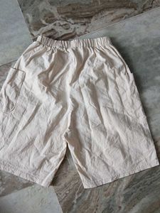 Comfortable Beige Cargo Shorts